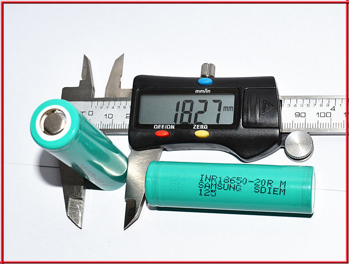 ในคลัง 18650 samsung 20R 3.7v 2000mah 18650 แบตเตอรี่ลิทธิียมไอออนที่สามารถชาร์จใหม่ได้ สําหรับ แบตเตอรี่แพ็ค